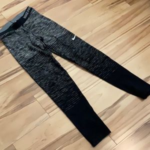 Nike Pro HyperWarm Tights